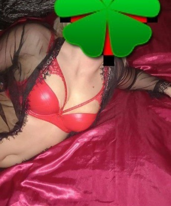 Лариса, 27 лет, 2 размер груди